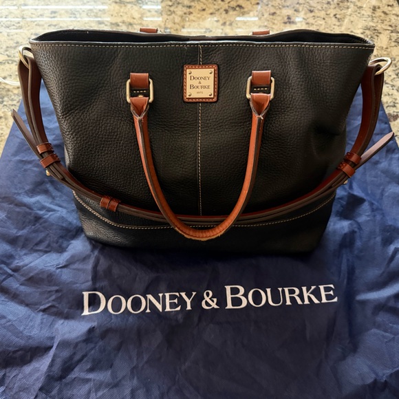 Dooney & Bourke Black Pebbled Leather Purse - Picture 2 of 16